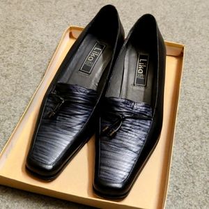 Leather heeled loafers